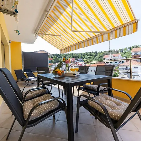 Διαμέρισμα Apartman Bonaca Τρογκίρ